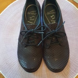 Dansko Purple Polka dot Suede Lace ups size 38